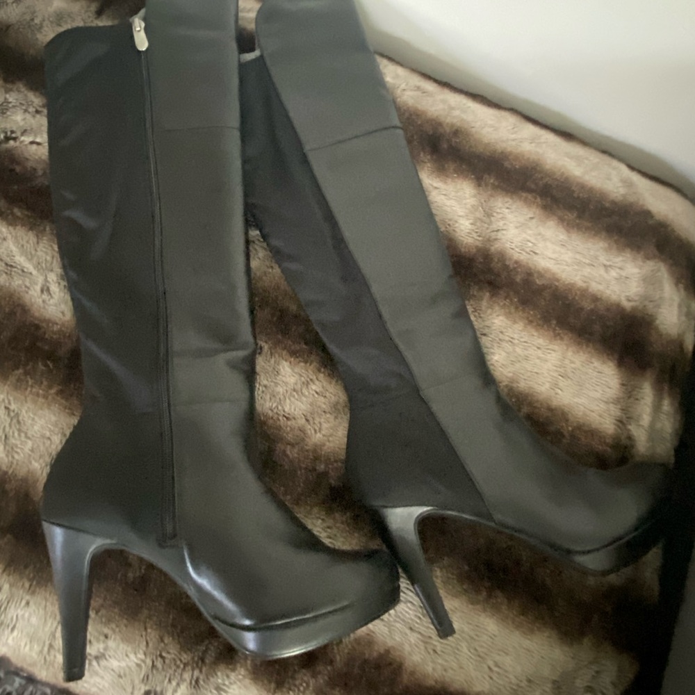 ADRIENNE VITTADINI WOMENS PLYMOUTH OVER KNEE BOOTS